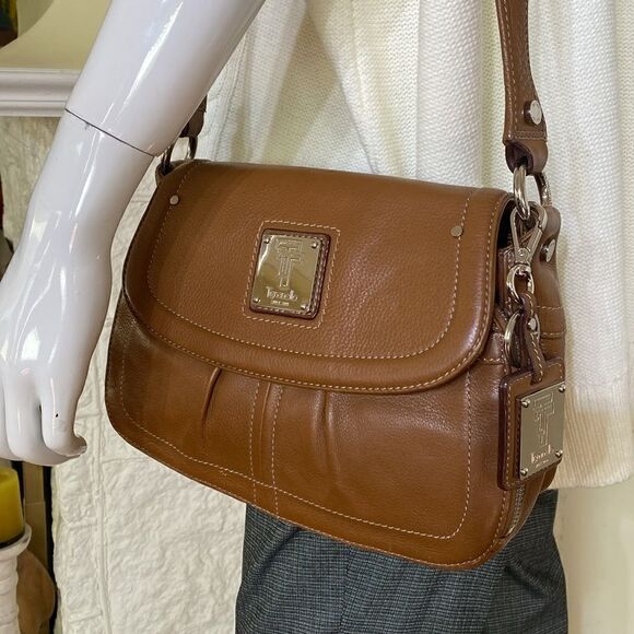 Tignanello Leather Organizer Shoulder Bag - Picture 3 of 14